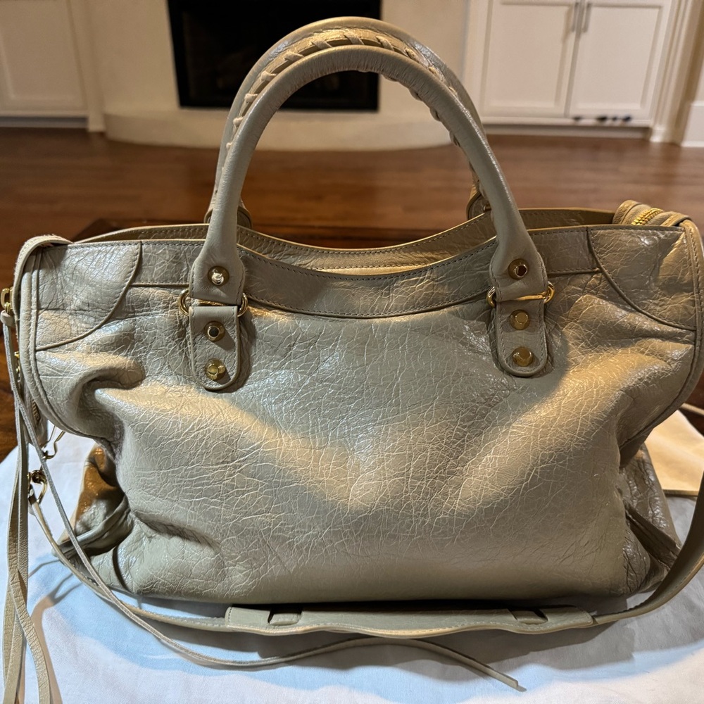 Balenciaga Tan Leather Satchel with Gold Hardware - Picture 3 of 7